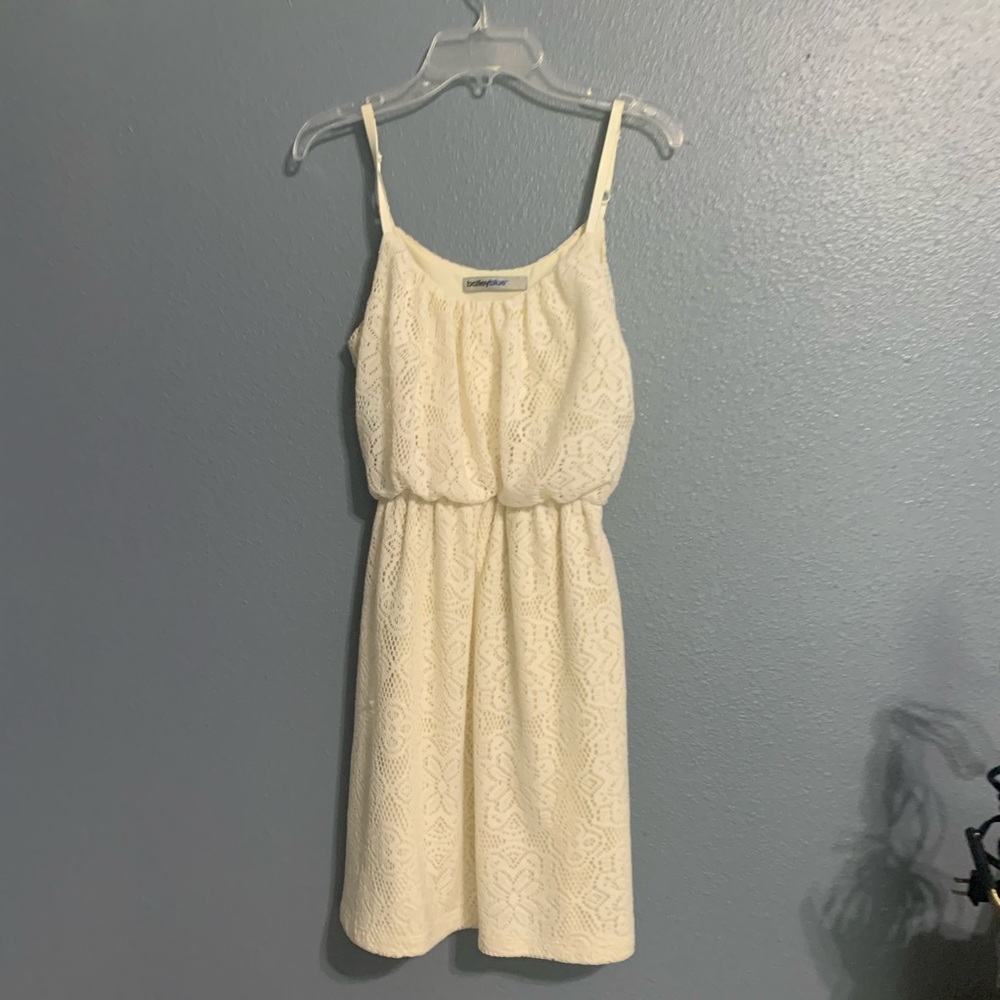 white lace dress